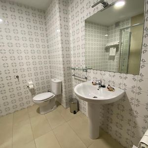 Habitación con 2 Camas Individuales